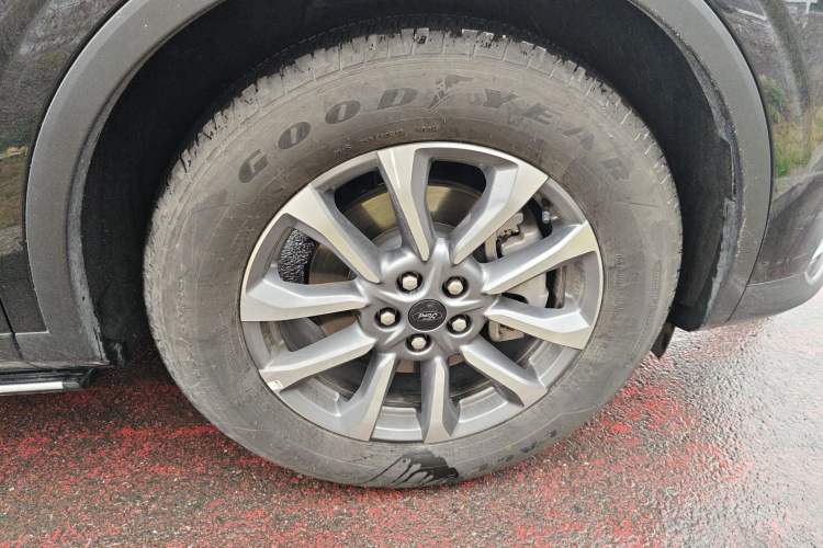 Used Ford Edge 2025 Escape L 2.0T EcoBoost Two-Wheel Drive 7-Seater Luxury Model
