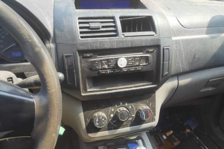 Used BAIC Weiwang M20 2015 1.2L economy version A122
