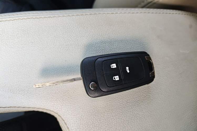 Used Chevrolet Cruze 2015 1.5L Classic SL MT
