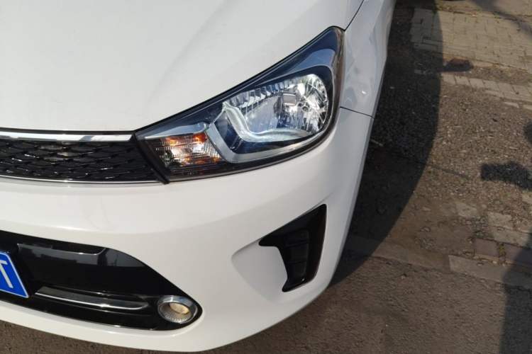 Used Kia Pegas 2017 1.4L Automatic Value Edition Left Front Headlight