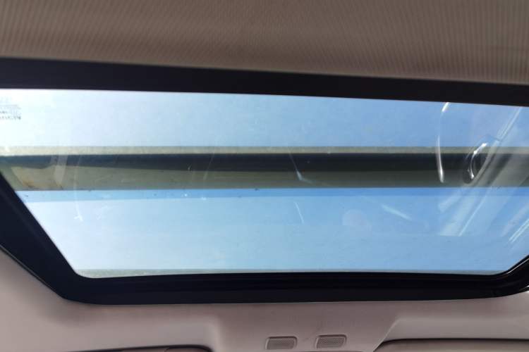 Used Venucia T90 2020 2.0L CVT Smart Connect & Drive Edition