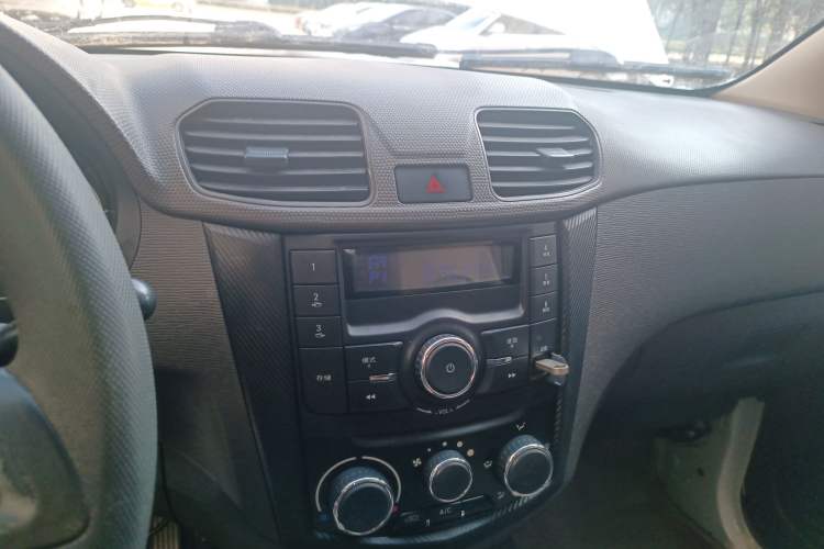 Used Wuling Hongguang 2014 1.5L S Standard Version