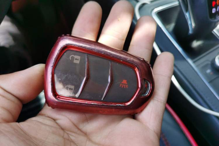 Used Cadillac XT4 2018 28T Two-Wheel Drive Tech Version