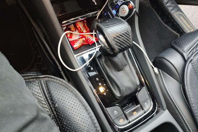 Used Skoda Kodiaq 2019 Facelifted TSI330 7-Seater Two-Wheel-Drive Luxury Enjoyment Edition China VI Standard Gear Lever