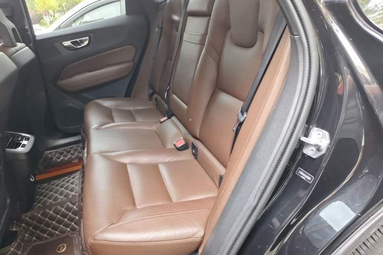 Used Volvo XC60 2018 T5 4x4 Zhiya Luxury Edition Left Rear Seat