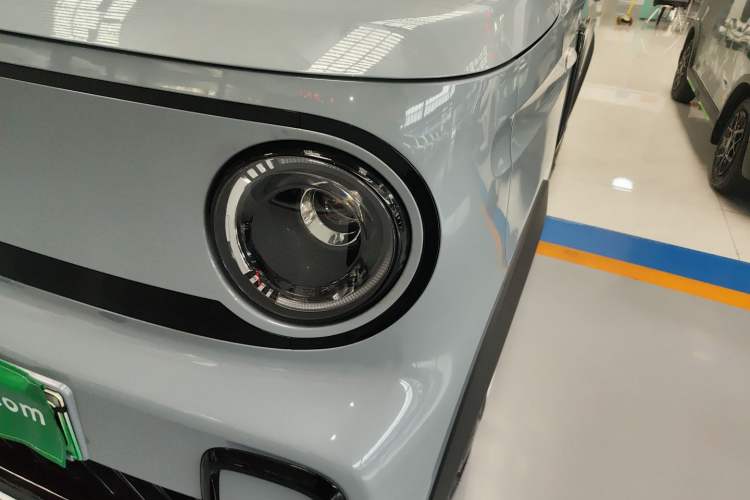 Used Geely Galaxy Panda 2025 210km Panda Kart Left Front Headlight