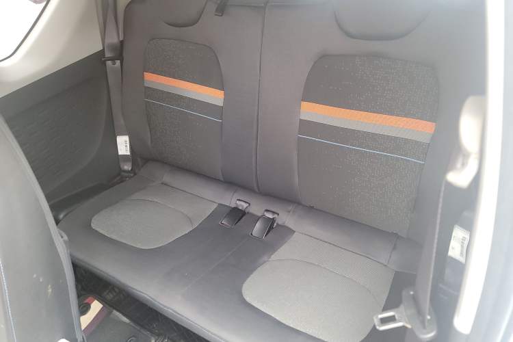 Used Wuling Hongguang MINIEV 2022 Zizai Version Lithium Iron Phosphate Left Rear Seat