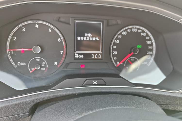 Used Volkswagen T-ROC 2019 230TSI DSG Two-Wheel-Drive Advanced Version China VI Standard Instrument Cluster