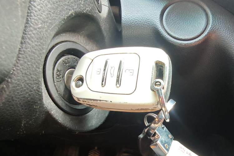 Used Wuling Hongguang S3 2018 1.5L Manual Comfort Model China V Standard Vehicle Key