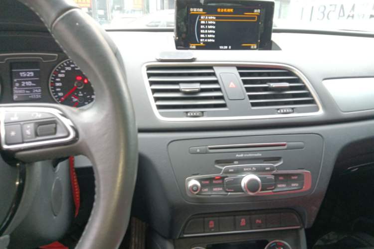 Used Audi Q3 2017 35 TFSI Fashion Model
