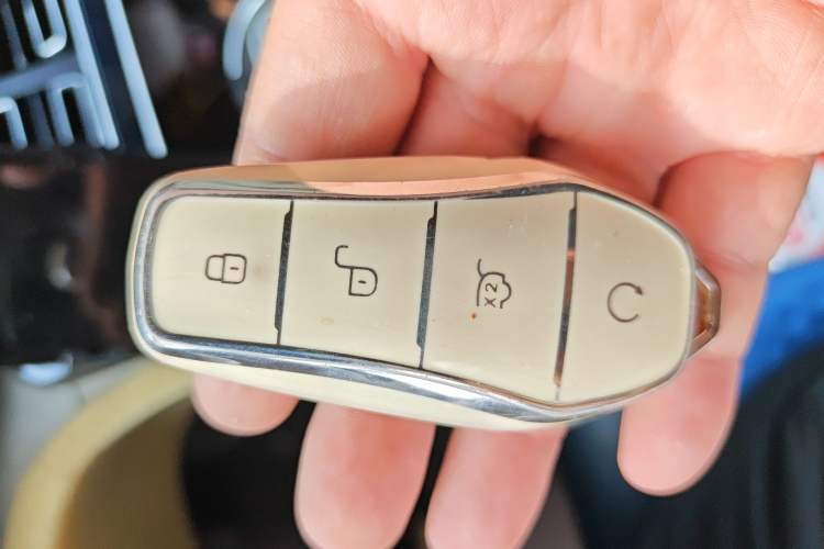 Used BYD Qin PLUS 2021 EV 500KM Luxury Model Vehicle Key