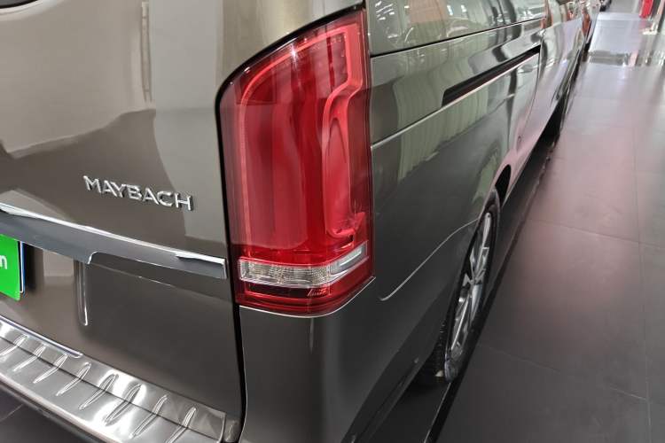 Used Mercedes-Benz V-Class 2017 V 260 Avantgarde Edition Right Rear Taillight