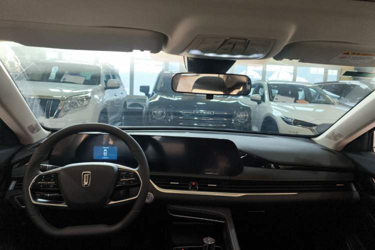 Used Bestune B70 2025 Dragon Edition 1.5T Enjoyment Model
