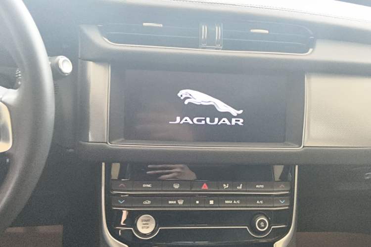 Used Jaguar XFL 2020 XFL 2.0T P200 Two-Wheel-Drive Elite Edition
