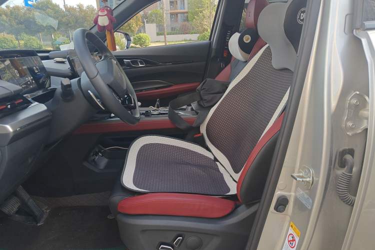 Used CHANGAN OSHAN Z6 2023 Blue Whale 2.0T Automatic Smart Drive Model Left Front Seat