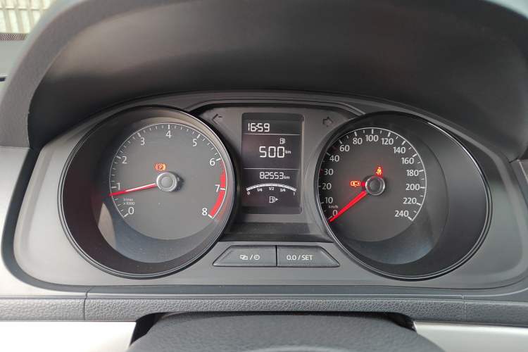 Used Volkswagen Lavida 2015 1.6L Manual Fashion Edition