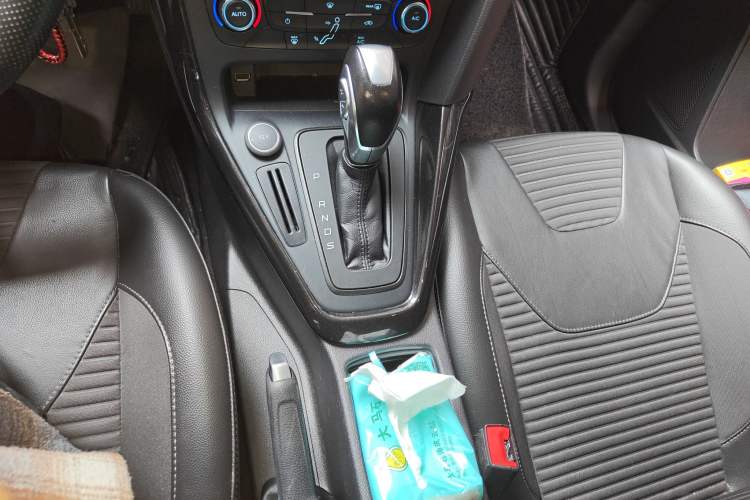 Used Ford Focus 2017 Hatchback 1.6L Automatic Fashion Edition Smart Drive Version