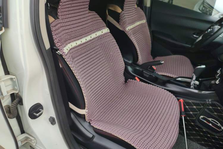 Used Nissan Lannia 2016 1.6L CVT Smart Cool Edition Right Front Seat