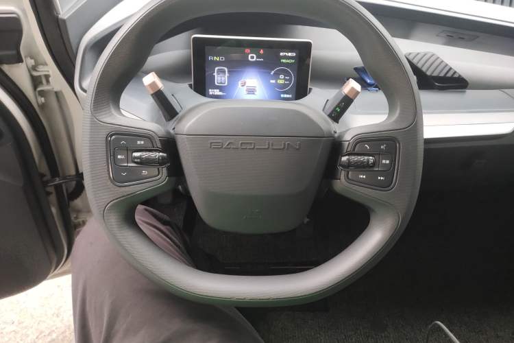 Used Baojun E200 2018 Intelligent Driving Edition Steering Wheel