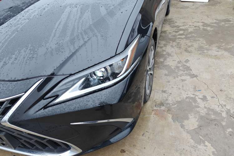 Used Lexus ES 2022 200 Excellence Edition
