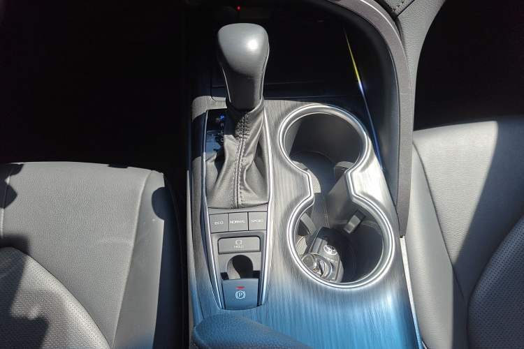 Used Toyota Camry 2023 2.5G Luxury Edition
