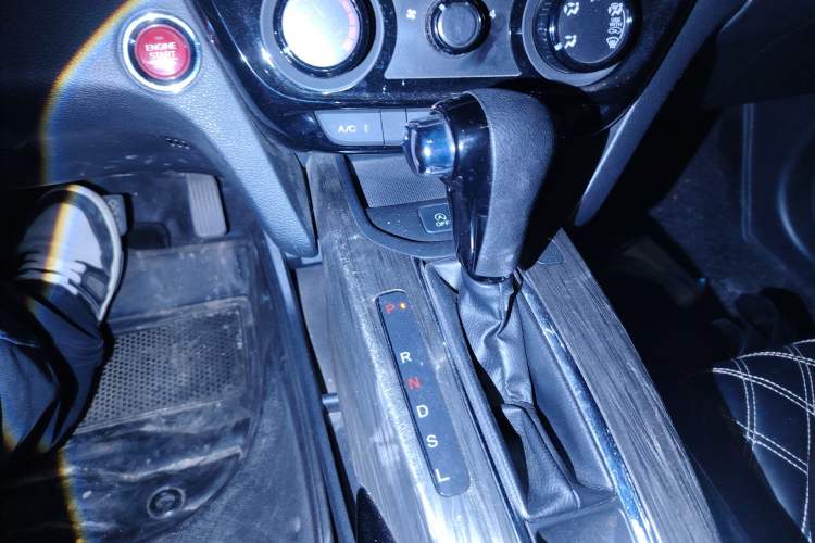 Used Honda XR-V 2017 1.8L EXi CVT Comfort Version Gear Lever