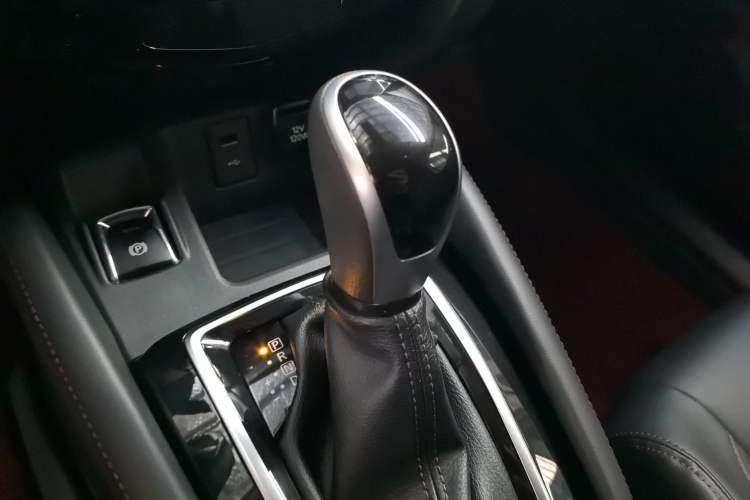 Used Nissan Qashqai 2023 Classic 2.0L CVT XV Comfort Edition Gear Lever
