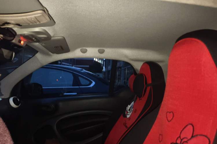 Used smart fortwo 2015 1.0L 52 kW hardtop Dynamic version