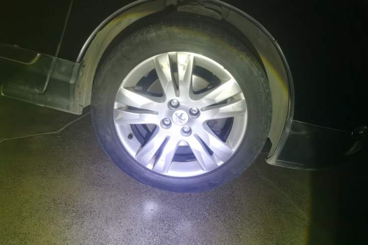 Used Peugeot 3008 2013 2.0L Automatic Trend Edition