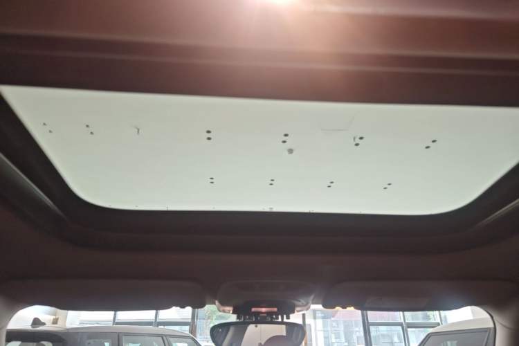 Used MINI Clubman 2022 Facelift 1.5T COOPER Connoisseur Headliner