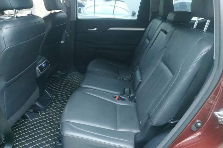 Used Toyota Highlander 2015 2.0T Four-Wheel Drive Luxury Edition 7-Seater