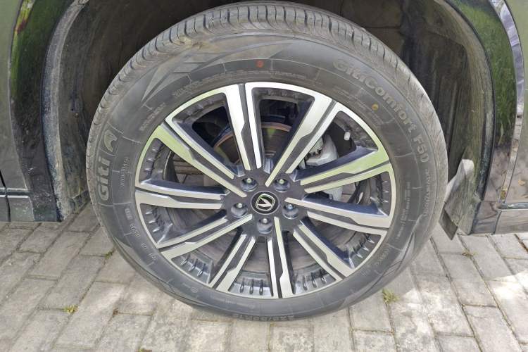 Used CHANGAN CS75 PLUS 2024 3rd Generation Champion Edition 1.5T Intelligent Drive Dynamic Model
