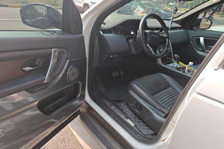 Used Land Rover Discovery Sport 2023 249 PS R-Dynamic HSE Luxury Custom Edition