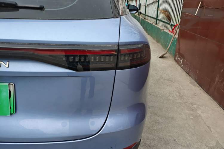 Used Chery Fengyun T9 2024 120 Long-Range Flagship Version 7 Seats Ternary Lithium Right Rear Taillight