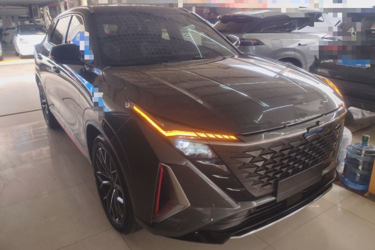 Used CHANGAN OSHAN Z6 2022 Blue Whale 1.5T DCT Smart Edition Urban Version Front Right 45 Deg