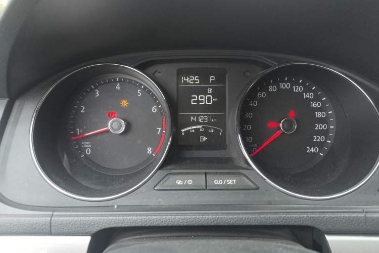 Used Volkswagen Lavida 2017 230TSI DSG Comfort Edition Instrument Cluster