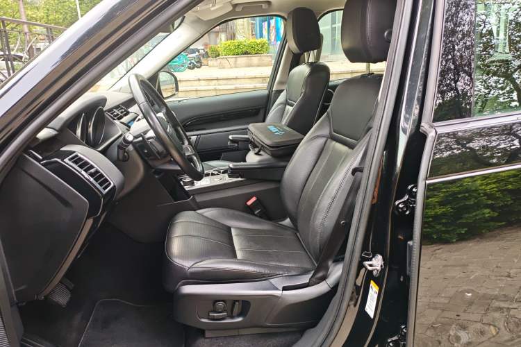 Used Land Rover Discovery 2018 3.0 SC V6 SE