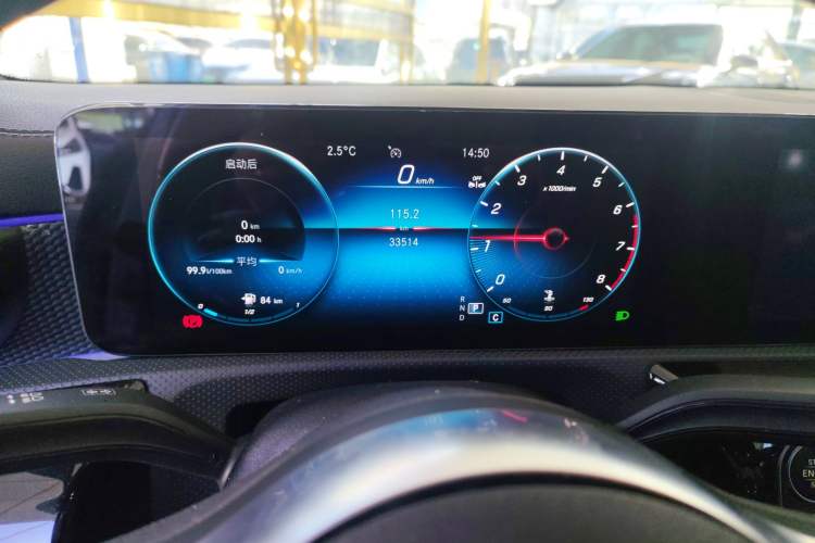 Used Mercedes-Benz A-Class 2022 Revised Version A 200 L Sport Sedan Fashionable Style
