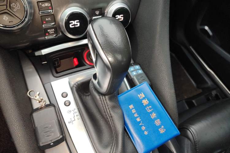 Used DS 5 2014 1.6T Elegant Version THP160
