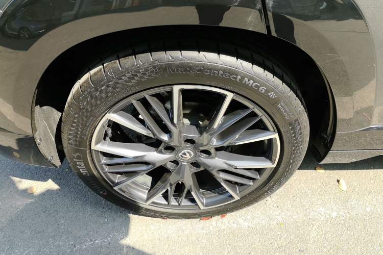 Used CHANGAN UNI-T 2023 Second-Generation 1.5T Prestige Model Right Rear Wheel Hub