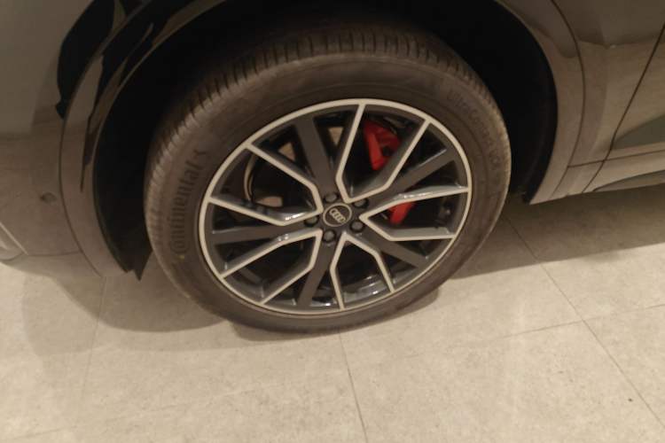 Used Audi Q5L 2025 quattro 45th Anniversary Edition 45 TFSI Luxury Dynamic Model
