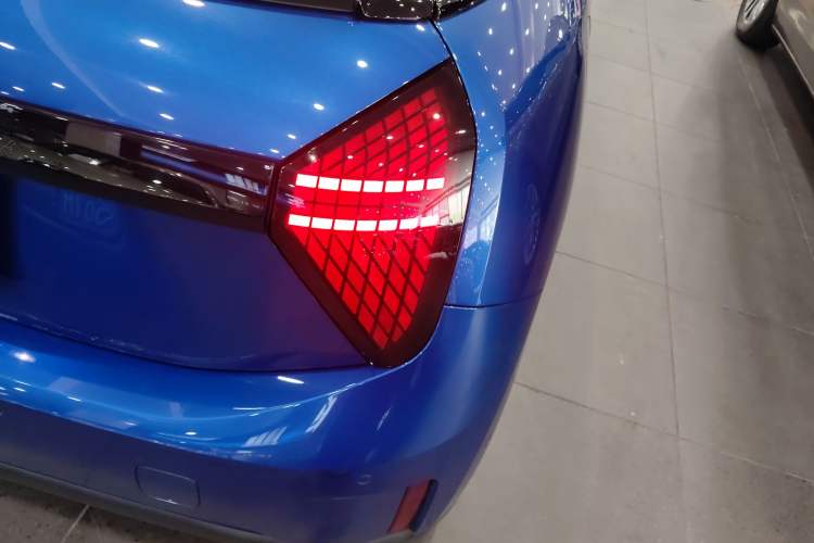 Used MINI Electric COOPER 2024 456km COOPER E Classic Edition Right Rear Taillight