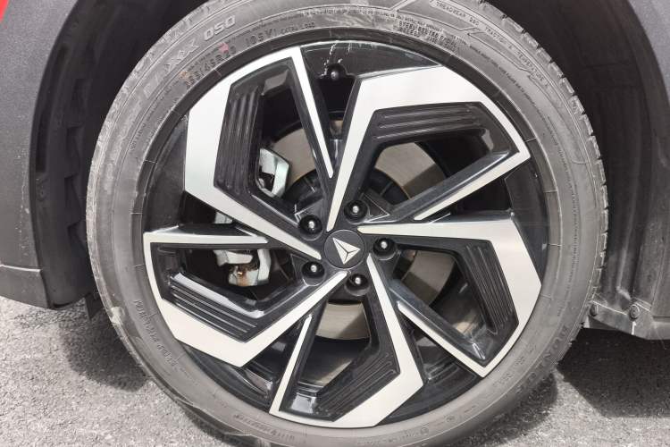 Used Deepal S07 2024 215Max Qiankun Intelligent Driving ADS SE Range-Extended Version