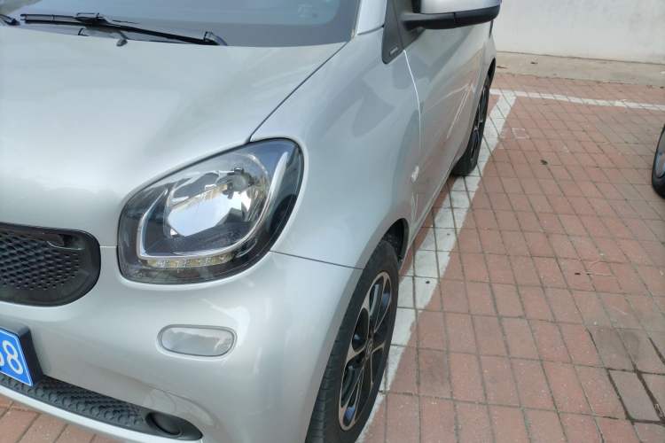 Used smart fortwo 2015 1.0L 52 kW Hardtop Passion Edition
