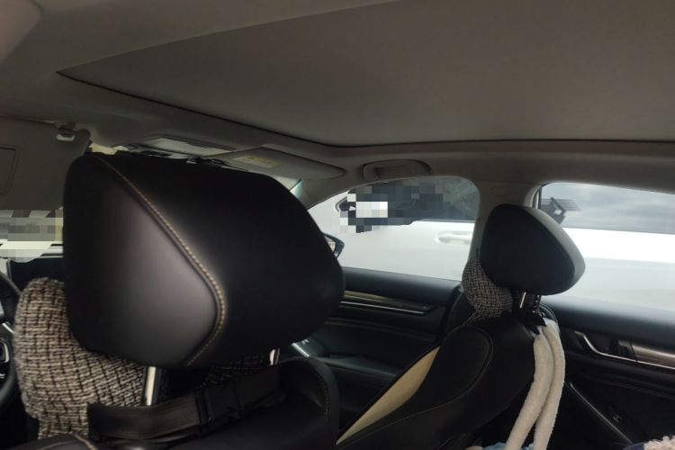 Used Honda Accord 2022 260TURBO Phantom Night · Prestige Edition Headliner