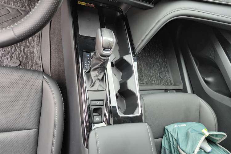 Used Toyota Camry 2024 2.0 GVP Luxury Edition