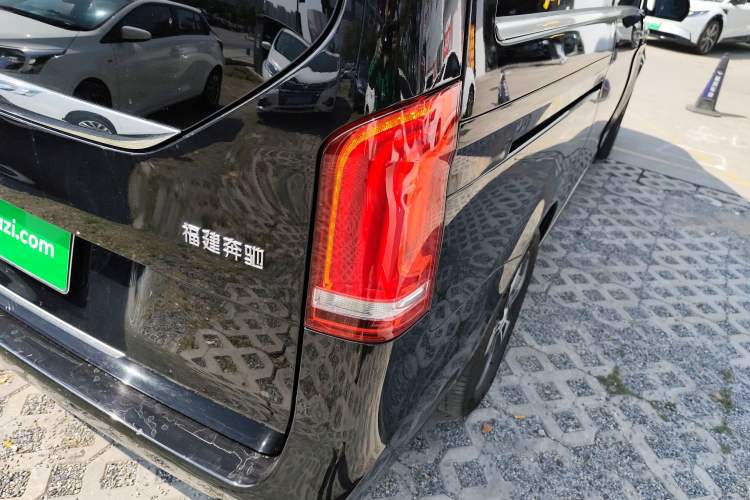 Used Mercedes-Benz V-Class 2022 V 260 Prestige Edition