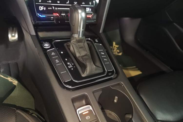 Used Volkswagen FAW-Volkswagen CC 2023 380TSI Striking Edition
