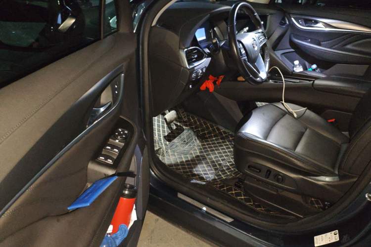 Used Buick Enclave 2020 28T Two-Wheel Drive Luxury Version
