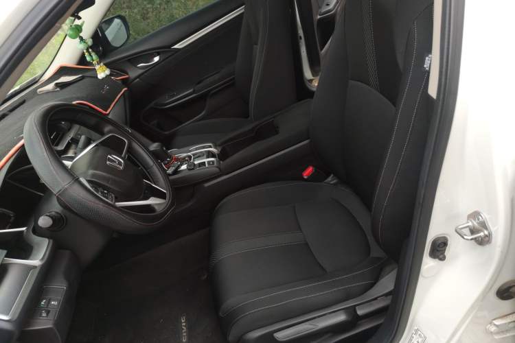 Used Honda Civic 2016 220TURBO CVT Luxury Edition
